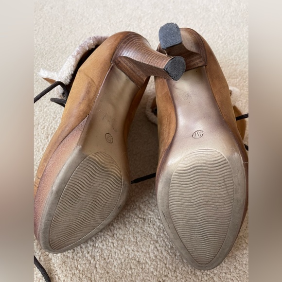 Sherpa Lines Leather Booties - Picture 2 of 11